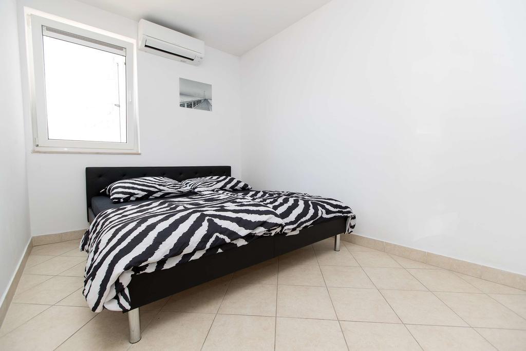Lux Apartment Jadranovo Ngoại thất bức ảnh