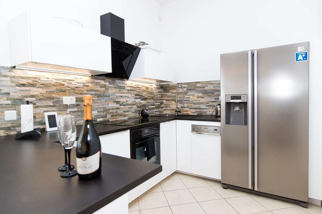 Lux Apartment Jadranovo Ngoại thất bức ảnh